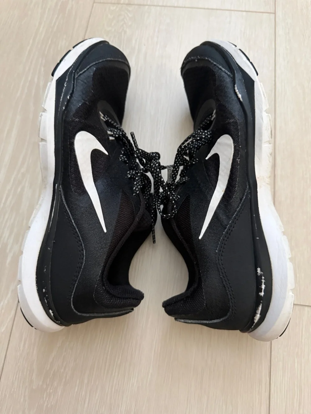 ✨ Nike Dual-Tone Black and White Shoes
